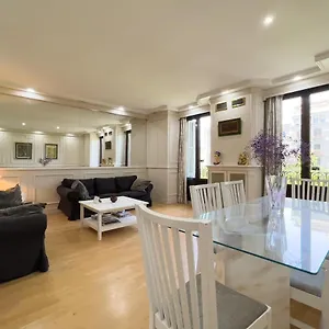 Apartment Gran Via 